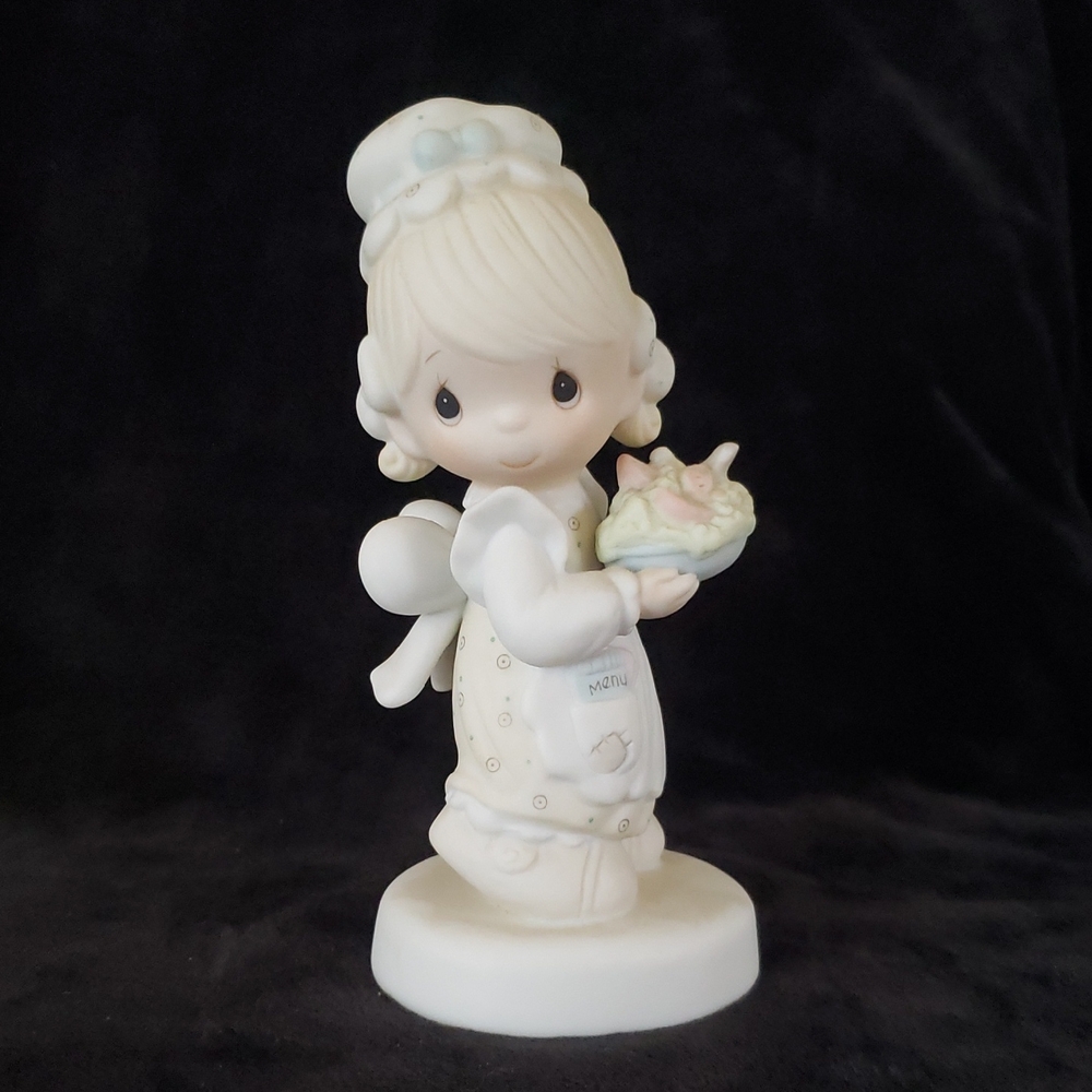 Vintage Precious Moments "There is Joy in Serving Jesus" Figurine E-7157  (1981)